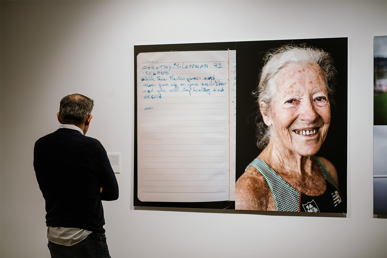 Impresiones de fotografía sobre Dibond en la sala DKV, exposición fotográfica de Susana Girón.